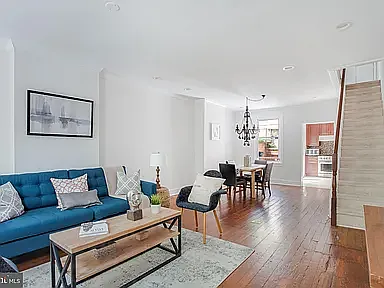 2 bed, 1.5 bath, 1260 sqft, $2,900 — Photo 2