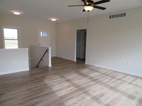 5th image of 18474 Barrington Dr