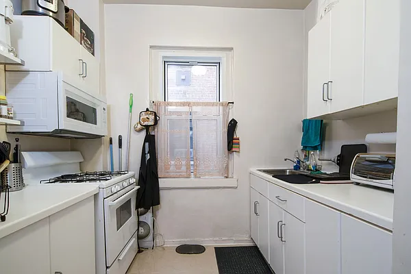 Sold by Keller Williams Realty NYC Group | media 6