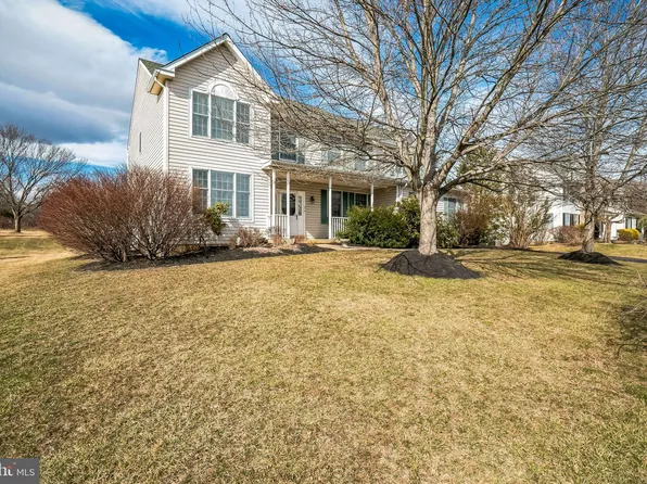 5489 Grandview Ln, Doylestown, PA 18902