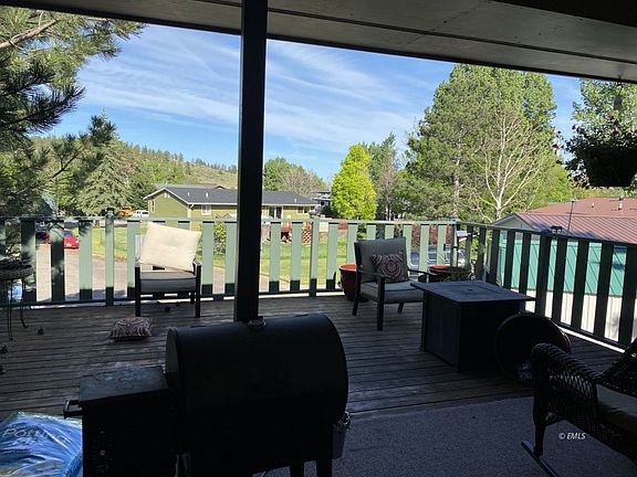 3rd image of 16 Ponderosa Ct