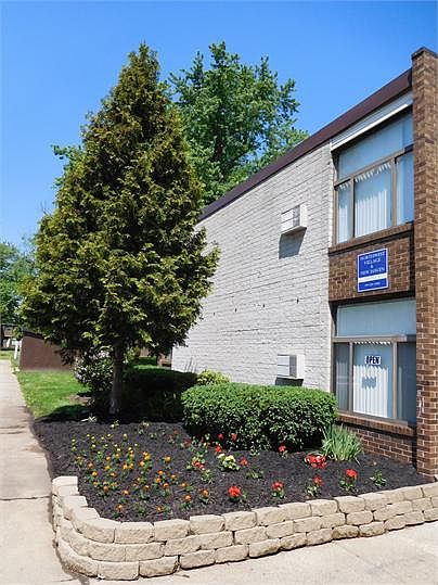 1st image of 740 Burns St APT F3
