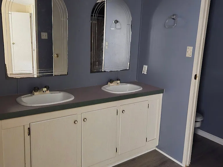 1094 County Road 2140 — Photo 9