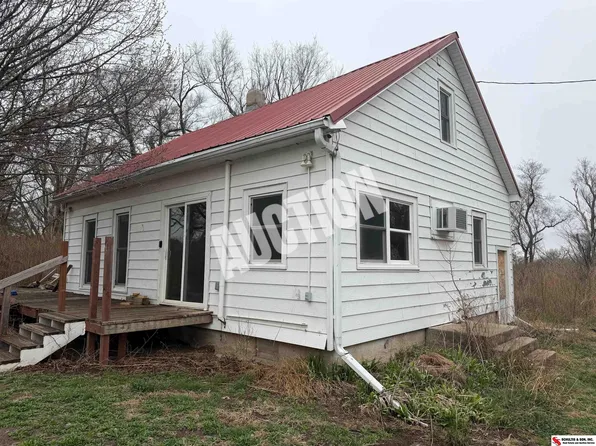 57390 719th Rd, Jansen, NE 68377