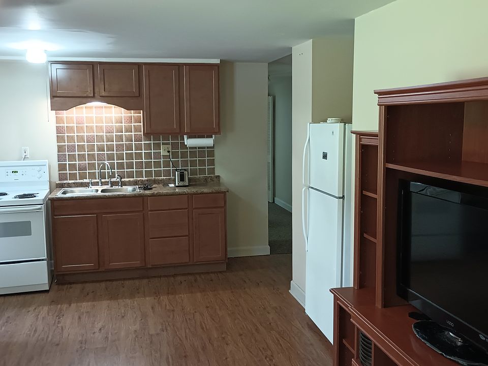 2nd image of 129 Spring Valley Dr
