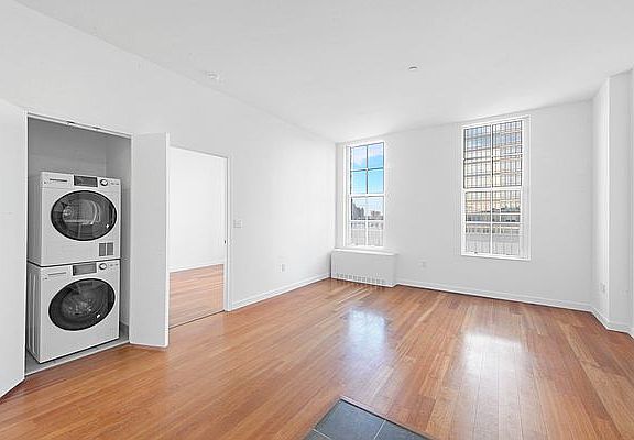 5th image of 184 Kent Ave APT C-704