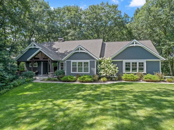 7979 Ella Terrace Dr NE, Rockford, MI 49341