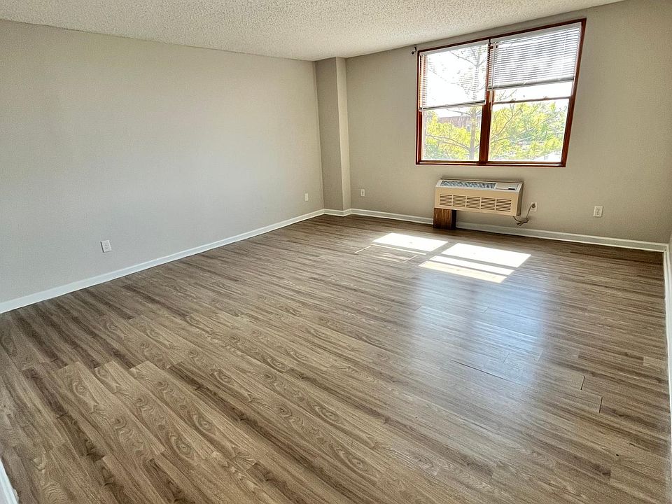2nd image of 34 W 25th St #3F