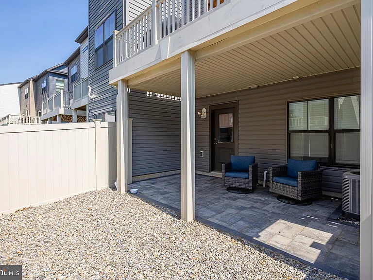 618 Chalcedony Ln — Photo 42