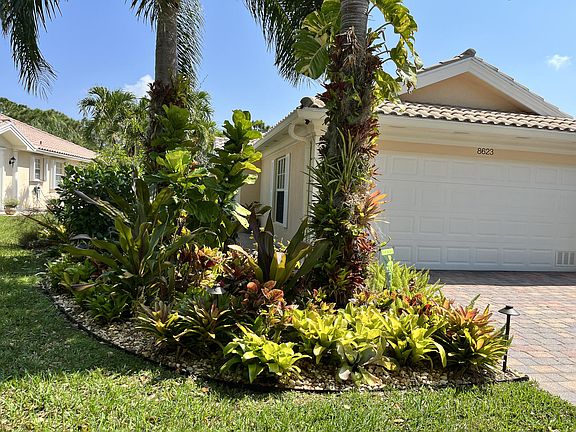 2nd image of 8623 SE Retreat Drive