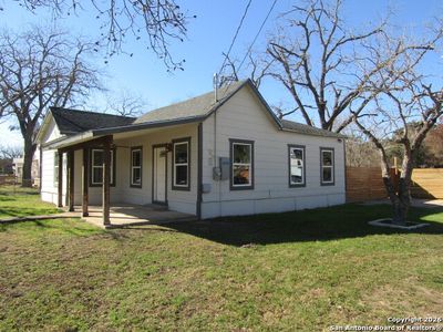 295 E COMMERCE ST, New Braunfels, TX, 78130
