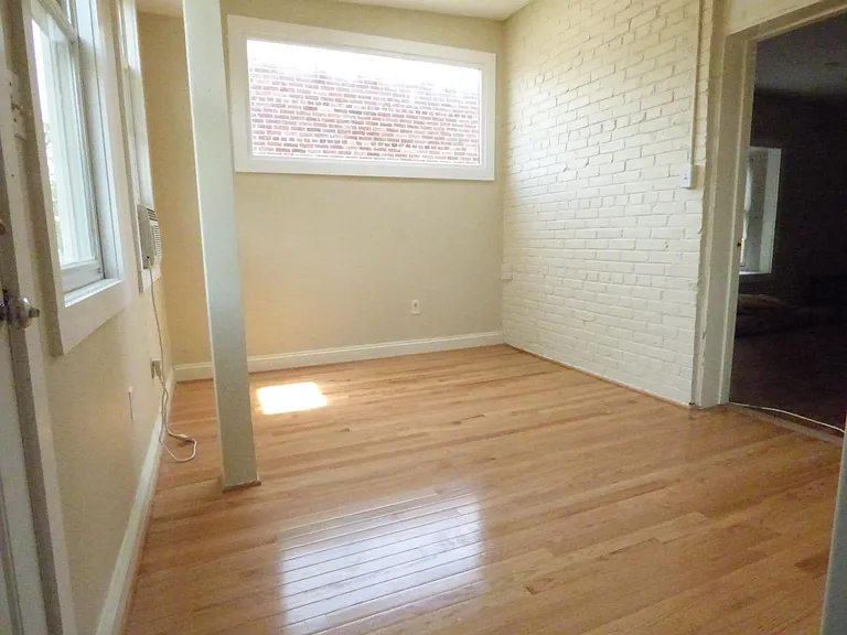 3911 W St NW #4 — Photo 9