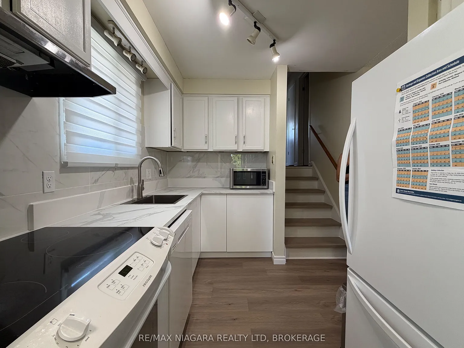 3 bed, $2,000 — Photo 3
