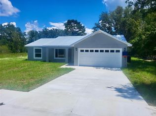 17 Malauka Loop Pl, Ocklawaha, FL 32179