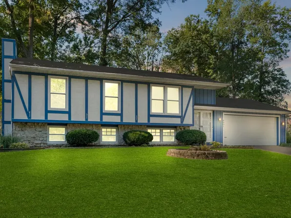 6901 Woodtrail Ct, Fort Wayne, IN 46835
