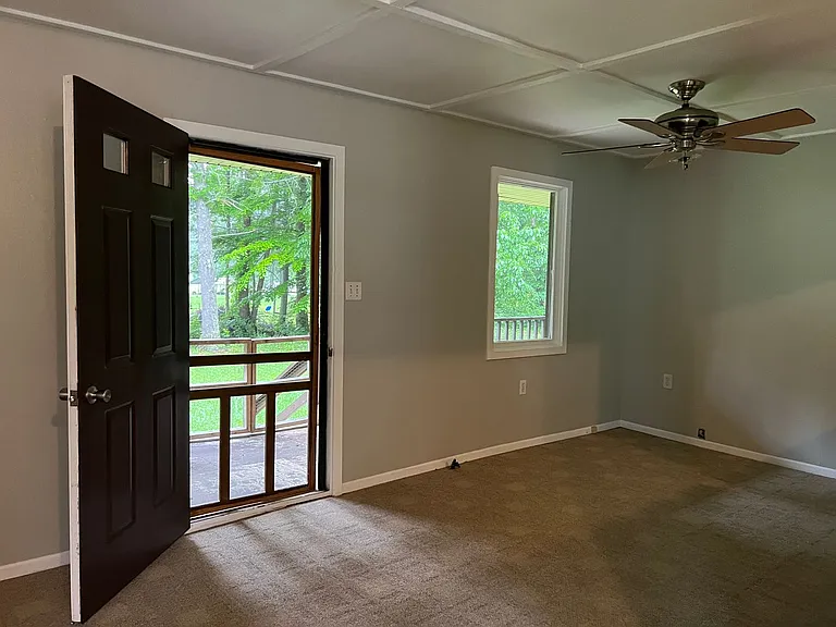150 Scenic Apt Rd — Photo 6