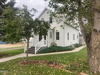 108 E St S, Glen Ullin, ND, 58631
