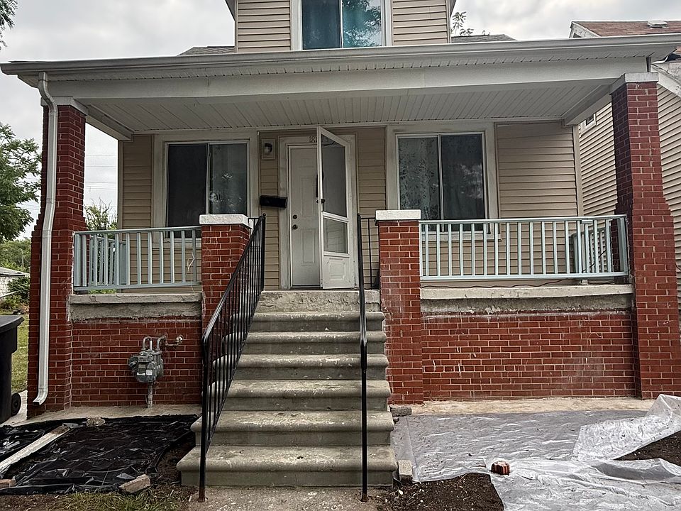 1st image of 18073 Dean St