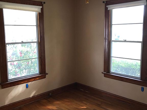 4th image of 4003 Ernest St