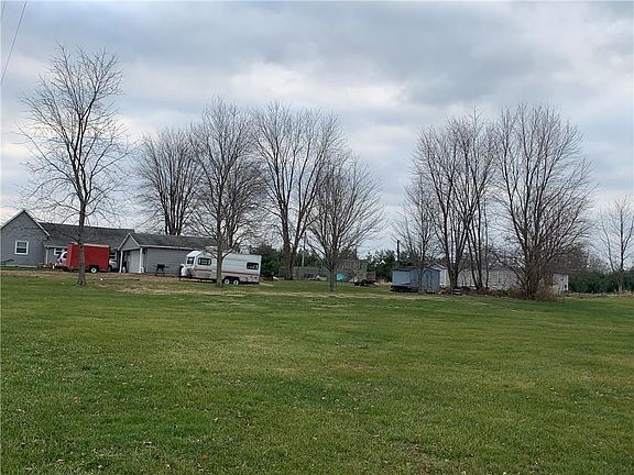 5th image of 13037 N County Road 2400e