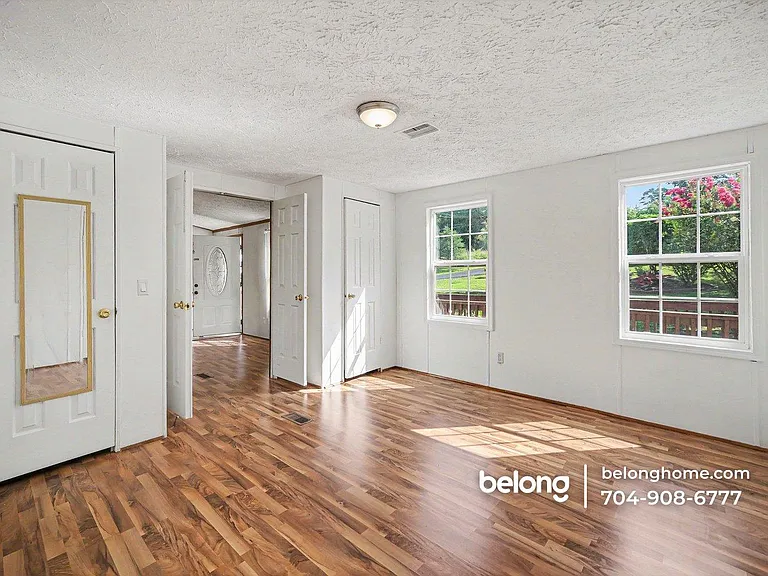 857 Stony Point Rd — Photo 10