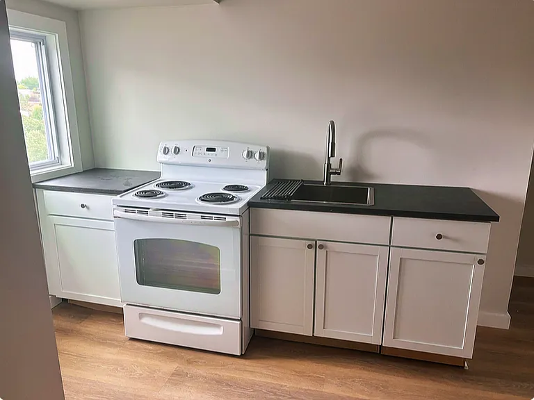 1229 Round Top St #3 — Photo 7