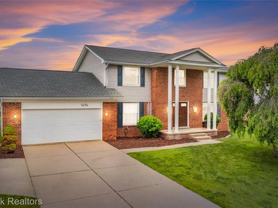 5494 Centerbrook Dr, West Bloomfield, MI, 48322
