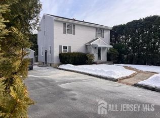 12 Burlew Pl, Parlin, NJ 08859