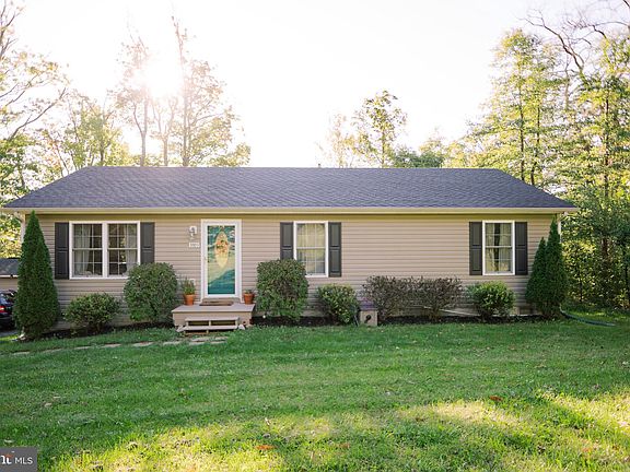 2nd image of 1003 Hickory Trl