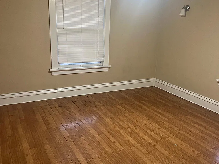 529 Saint Louis St #A — Photo 5