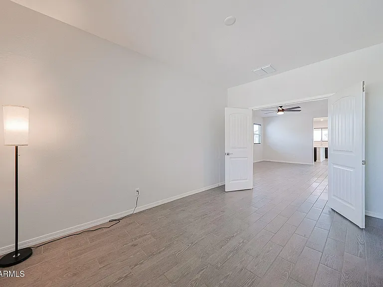 17435 W Laurie Ln — Photo 12