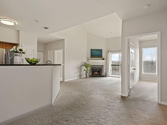 5th image of 5142 Brittney Elyse Cir APT P