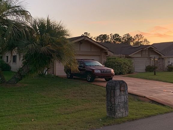 3rd image of 70 Westglen Ln