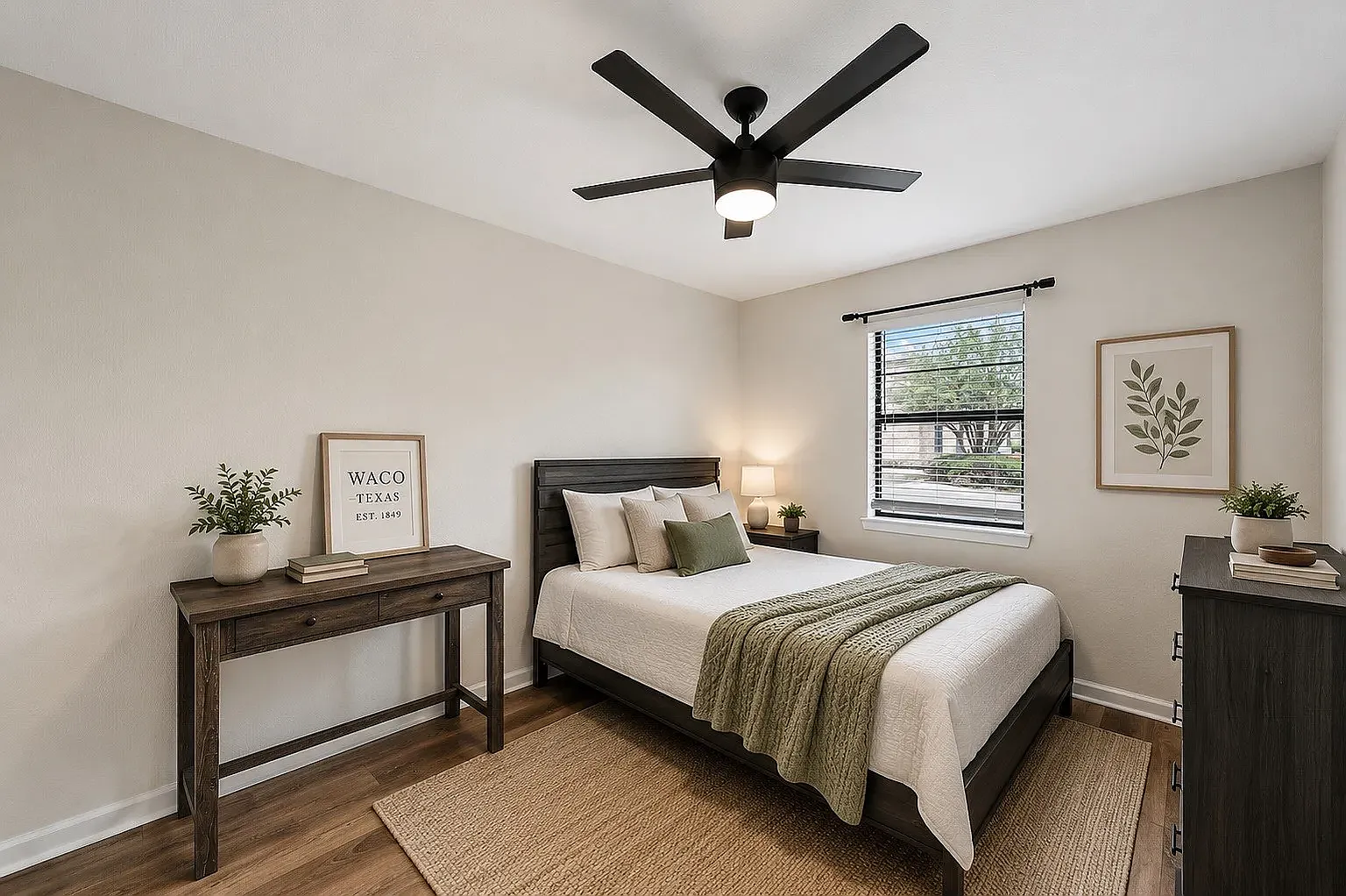 2 bed, 832 sqft, $1,200 — Photo 4
