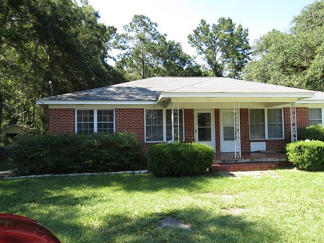 1st image of 810 W Tharpe St
