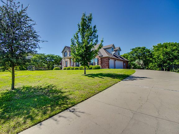 4th image of 2901 Emerald Sound Dr