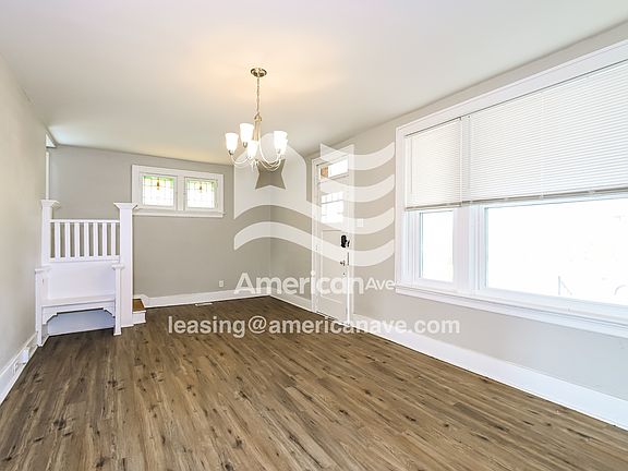 4-Dining Room