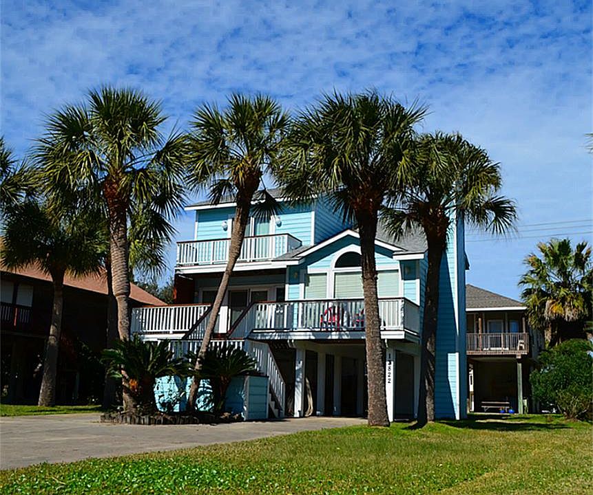 1st image of 13822 Pirates Beach Blvd