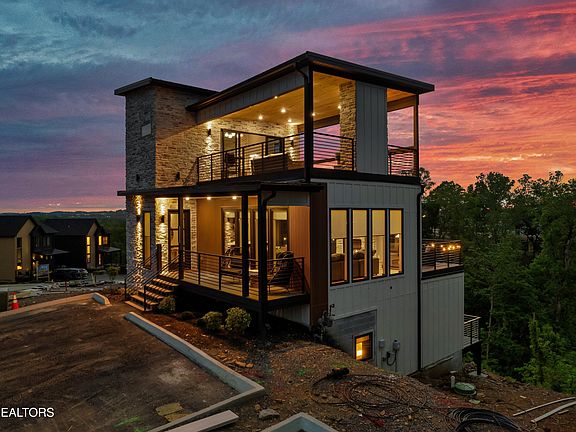 2nd image of 1334 Reedmont Way
