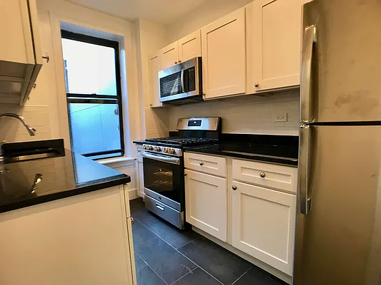 Rented by Building Equity Real Estate LLC | media 11