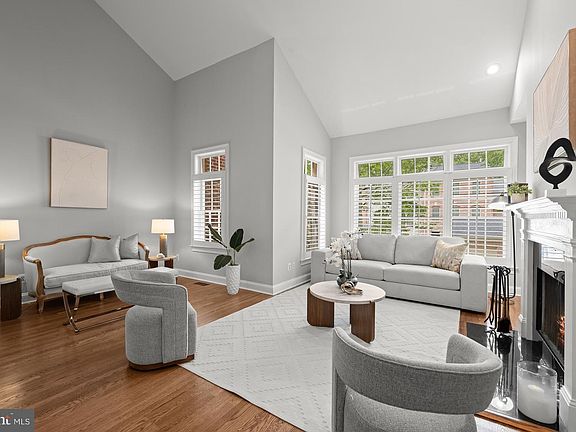 3rd image of 4050 Mansion Dr NW
