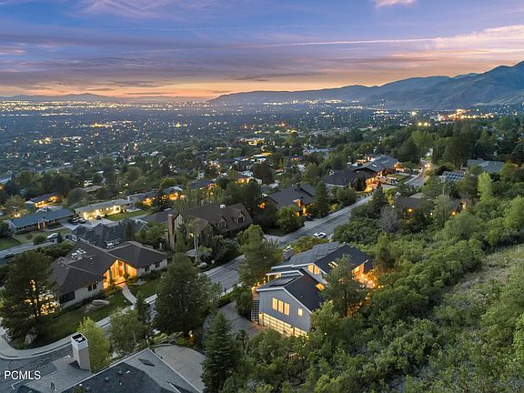 5th image of 4475 E Mile High Dr