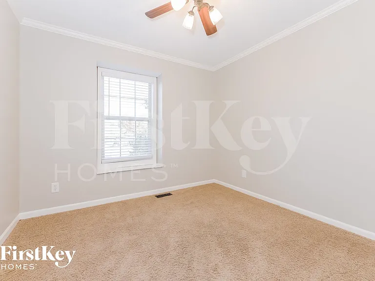 700 Canter St — Photo 11