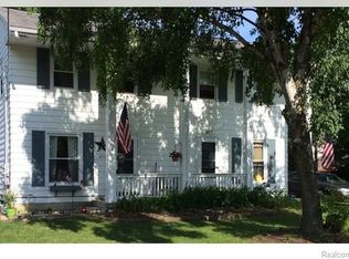 651 Franklin St, Linden, MI