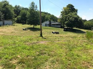73 Martin Hollow Rd, Pleasant Shade, TN 37145