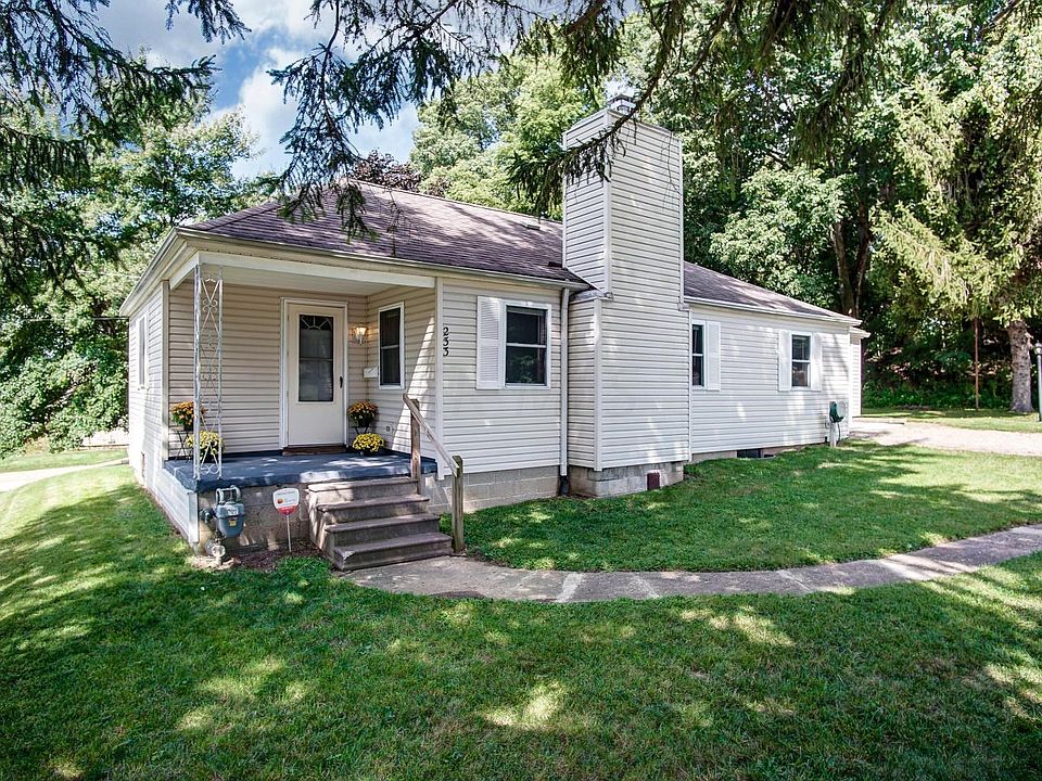 1st image of 233 Baldwin Dr