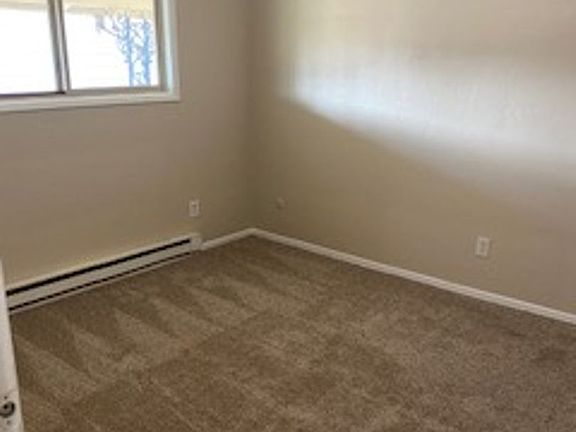 5th image of 4755-4759 Lilac Ln NE