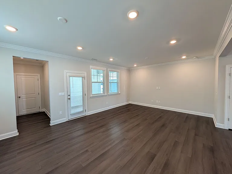 332 Canyon Springs Trl — Photo 7
