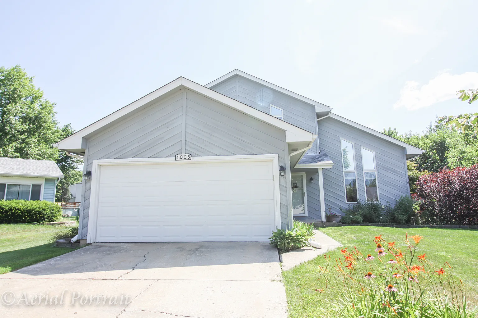 1008 Loren Dr photo 1
