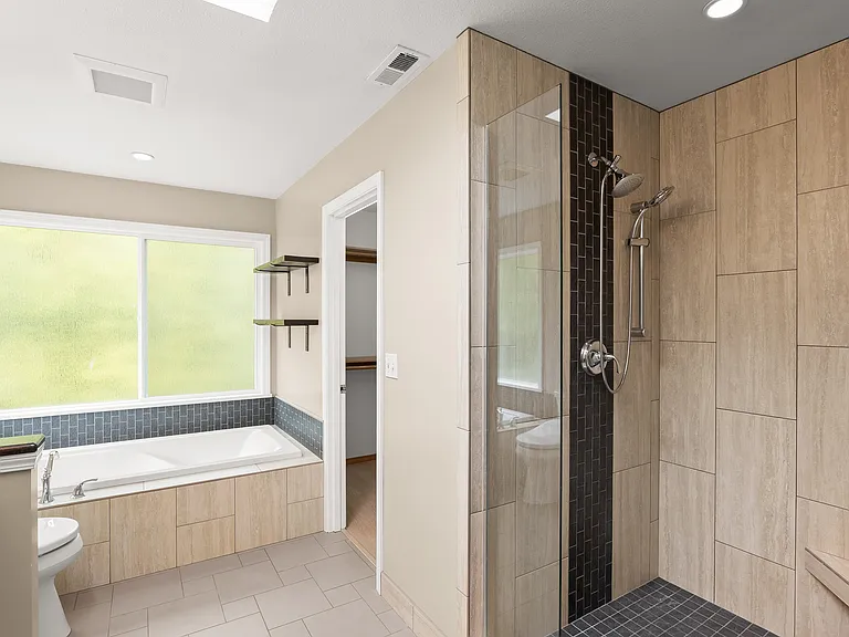 8307 SW 64th Ave — Photo 9